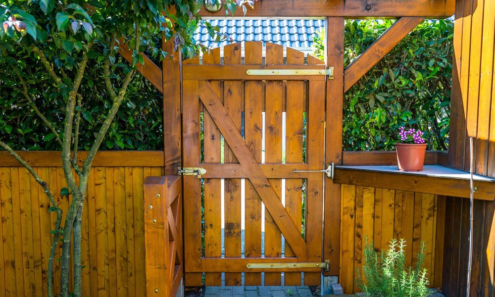 IMG of Custom Wooden Gate