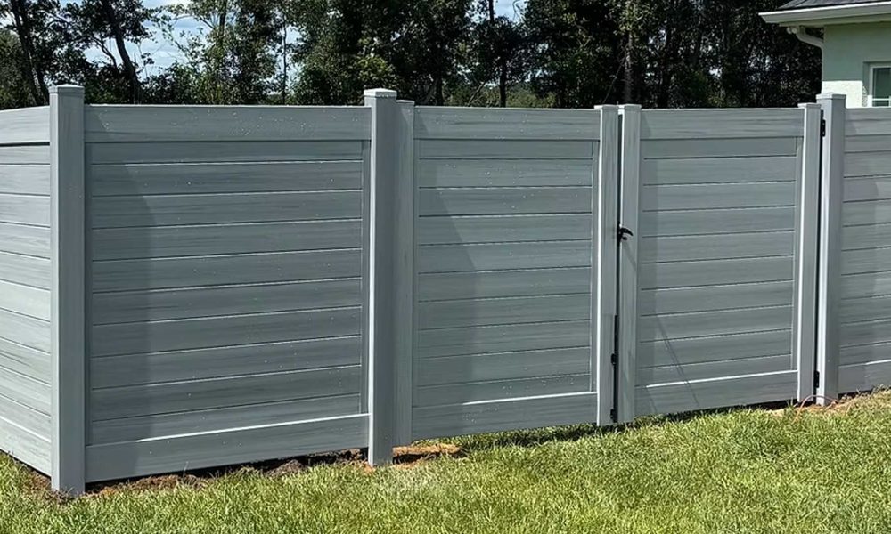 Framed Composite Fence & Gate 2