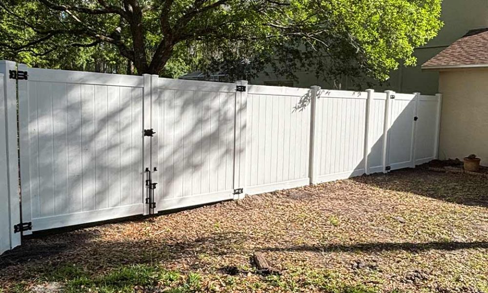 PVC Vinyl Fence & Gate 1