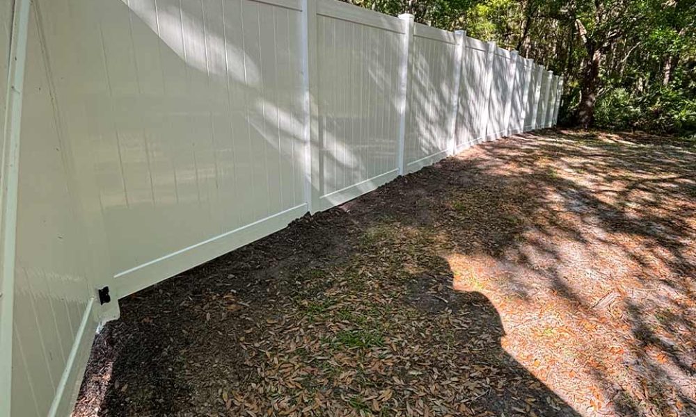 PVC Vinyl Fence & Gate 2