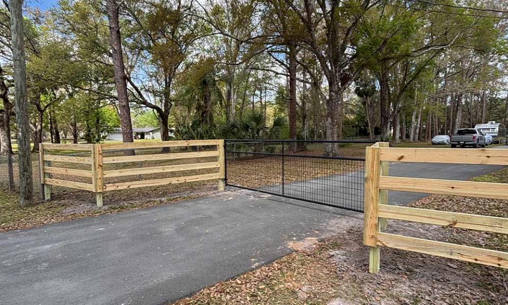 Wood Farm Fence & Metal Gate 1