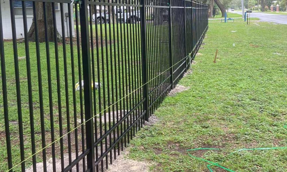 length of 6ft black aluminum fence around commercial building